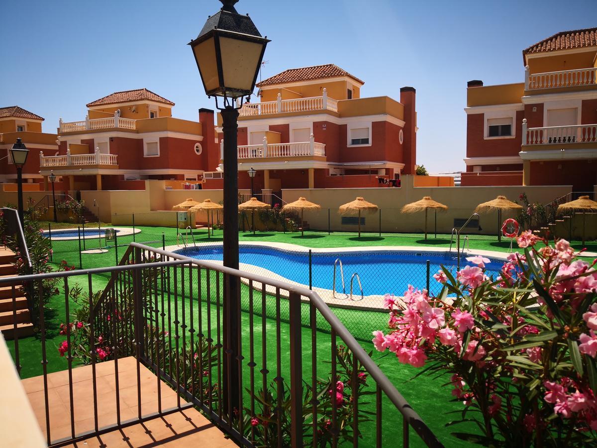 Apartamentos Playamar Roquetas de Mar Bagian luar foto