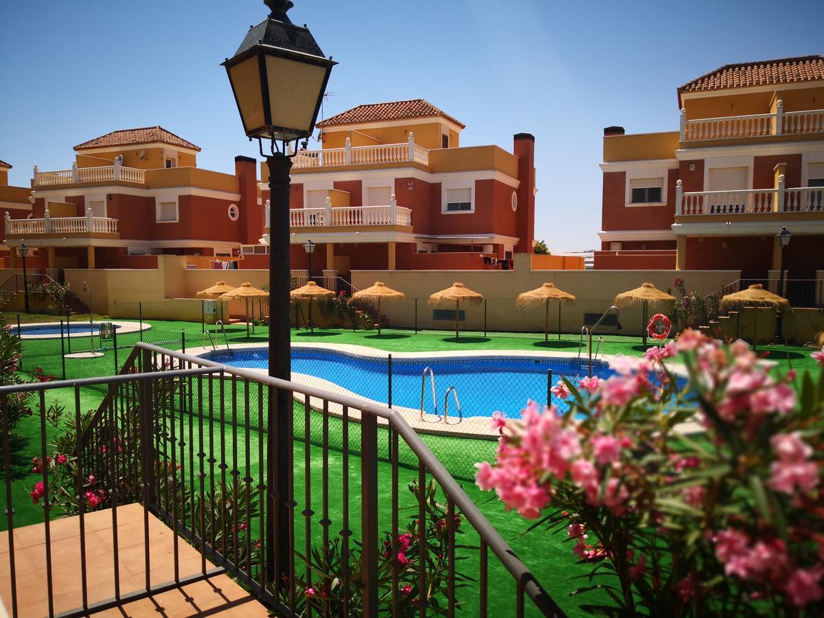 Apartamentos Playamar Roquetas de Mar Bagian luar foto